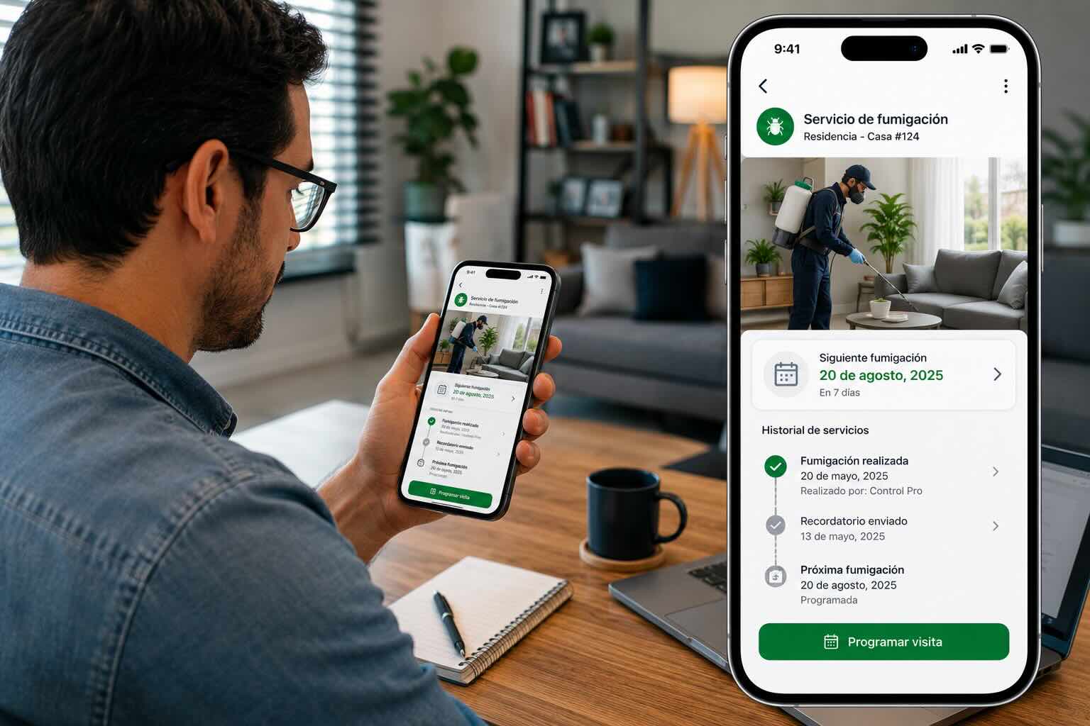 Cliente recibiendo alerta de próximo mantenimiento de equipo